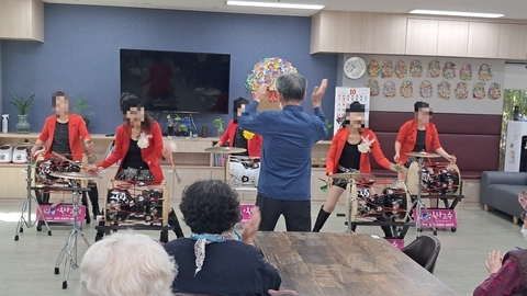 더좋은수원주간보호센터25