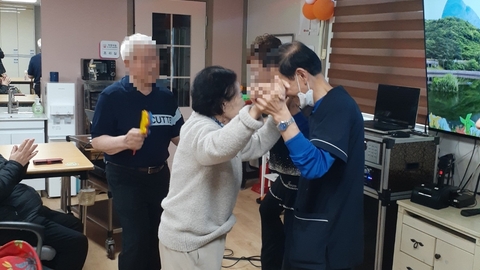 가정처럼주야간보호센터63