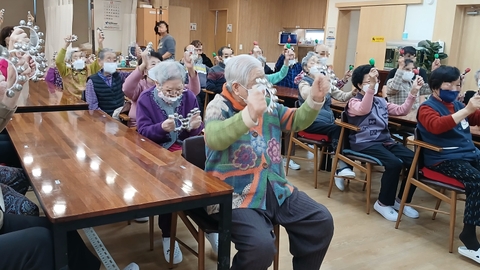 누리주간보호센터23