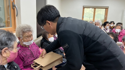 흥덕주야간보호센터41