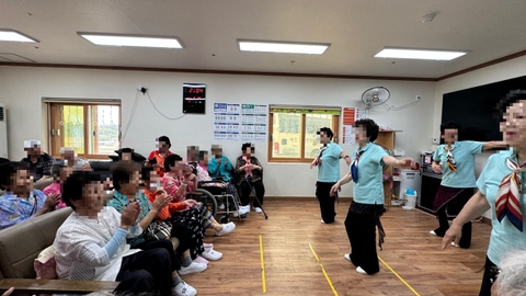 흥덕주야간보호센터32