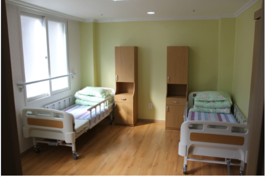 유앤아이너싱홈II3