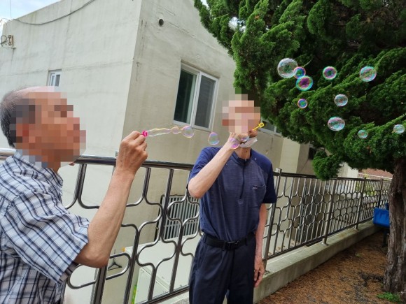 법인내 산책 공간