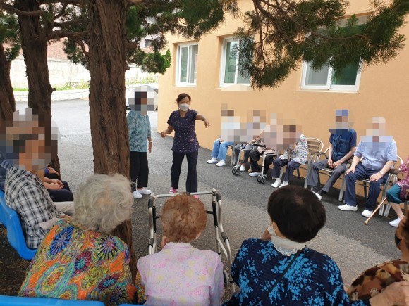 법인내 산책 공간